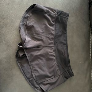 Lululemon size 6  hotty hot 2.5 inch shorts size 6 , excellent condition